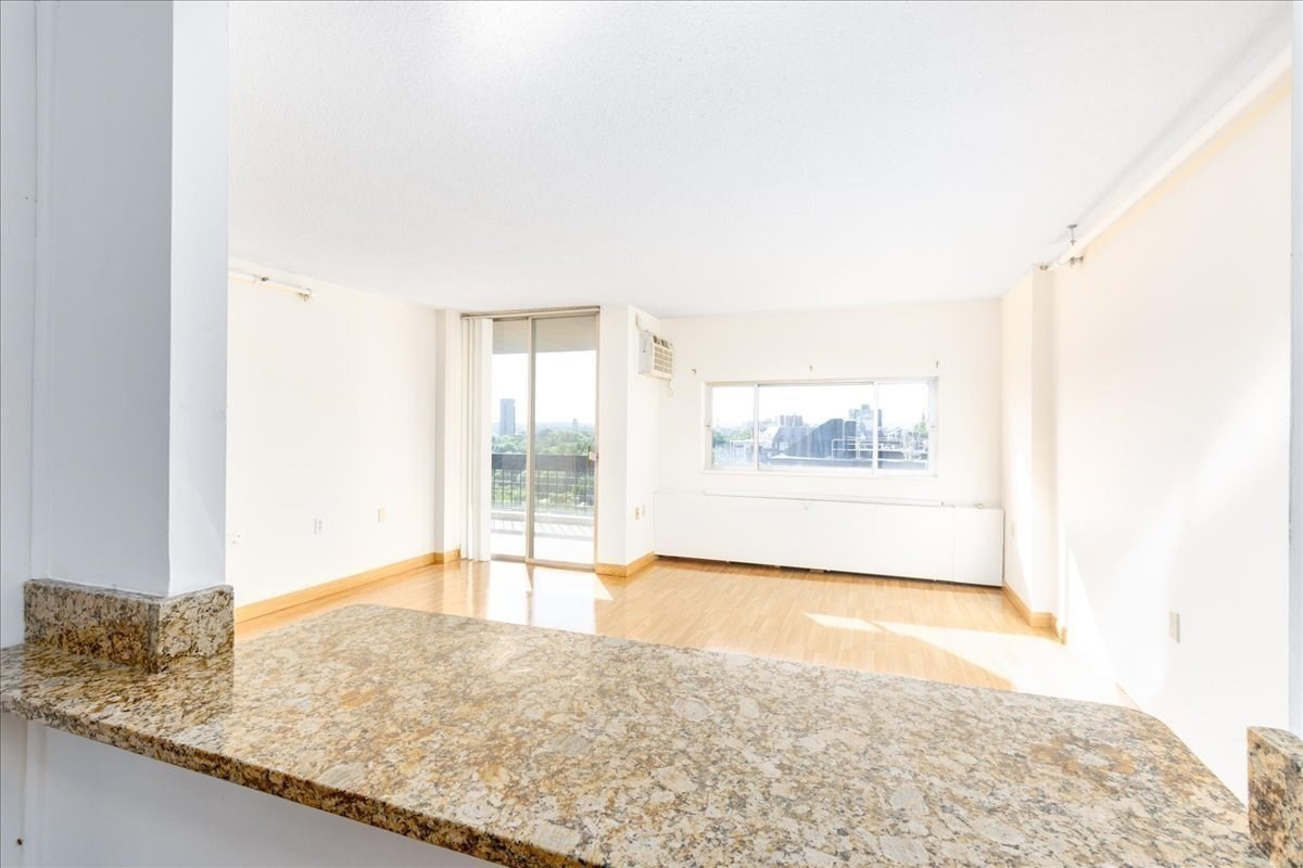 872 Massachusetts Ave. - Mid Cambridge