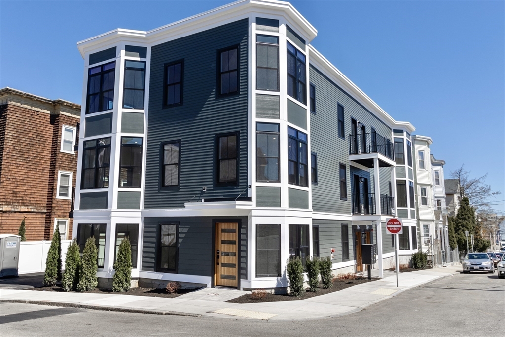 30 Clifton St. - Roxbury