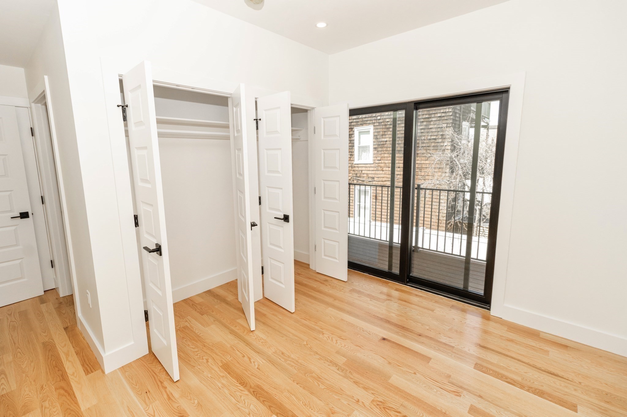 30 Clifton - Roxbury