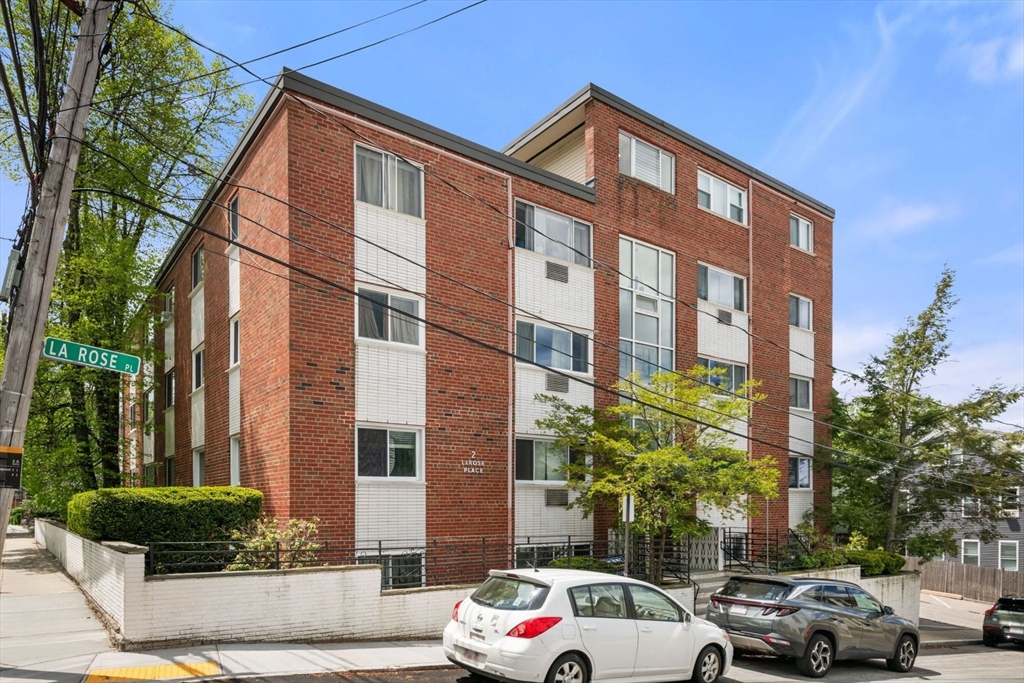 2 Larose Pl. - Brighton