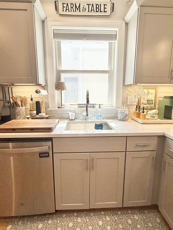 6 Beech St. - Porter Square