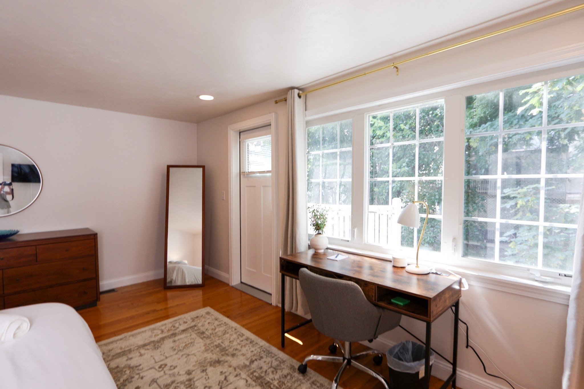 25 Jay St. - Riverside