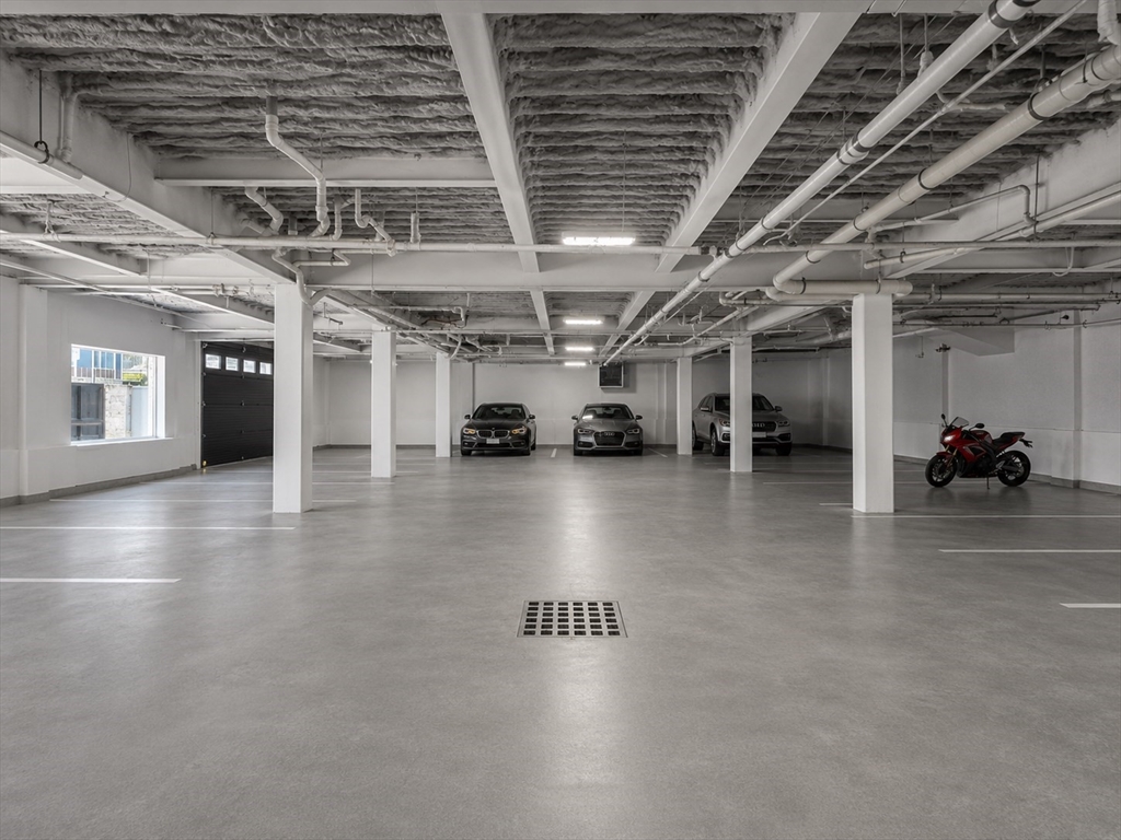 1305 Hyde Park Ave. - Hyde Park
