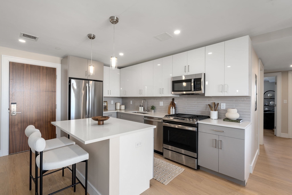 105 Washington - Brighton