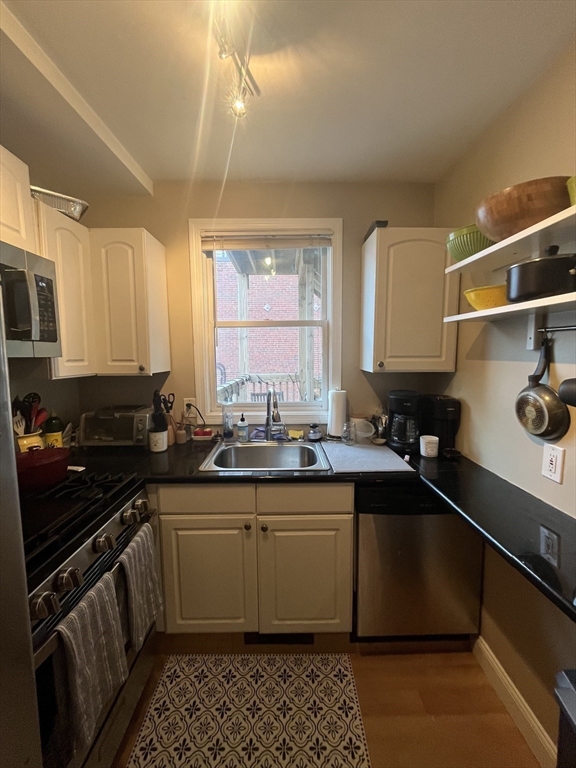 317 Silver - South Boston