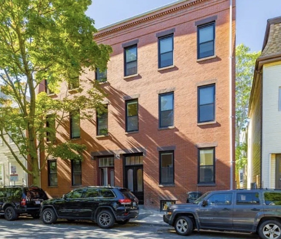399 West Fourth - South Boston