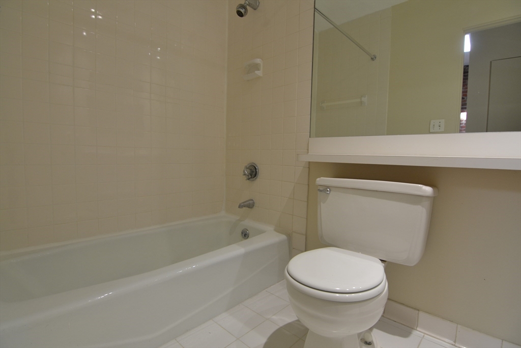 67 Saint Germain - Back Bay