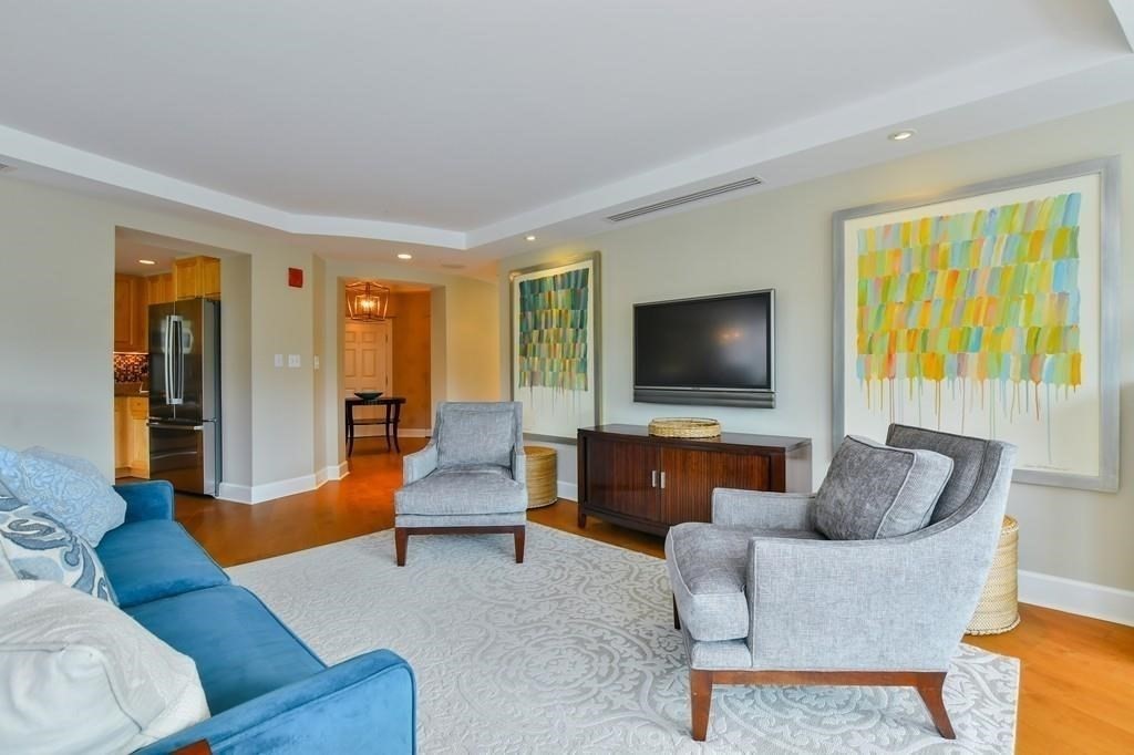 10 Bowdoin St. - Beacon Hill