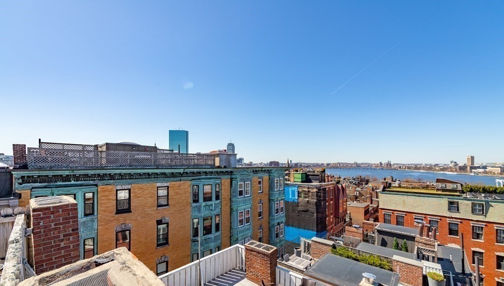 101 Myrtle St. - Beacon Hill