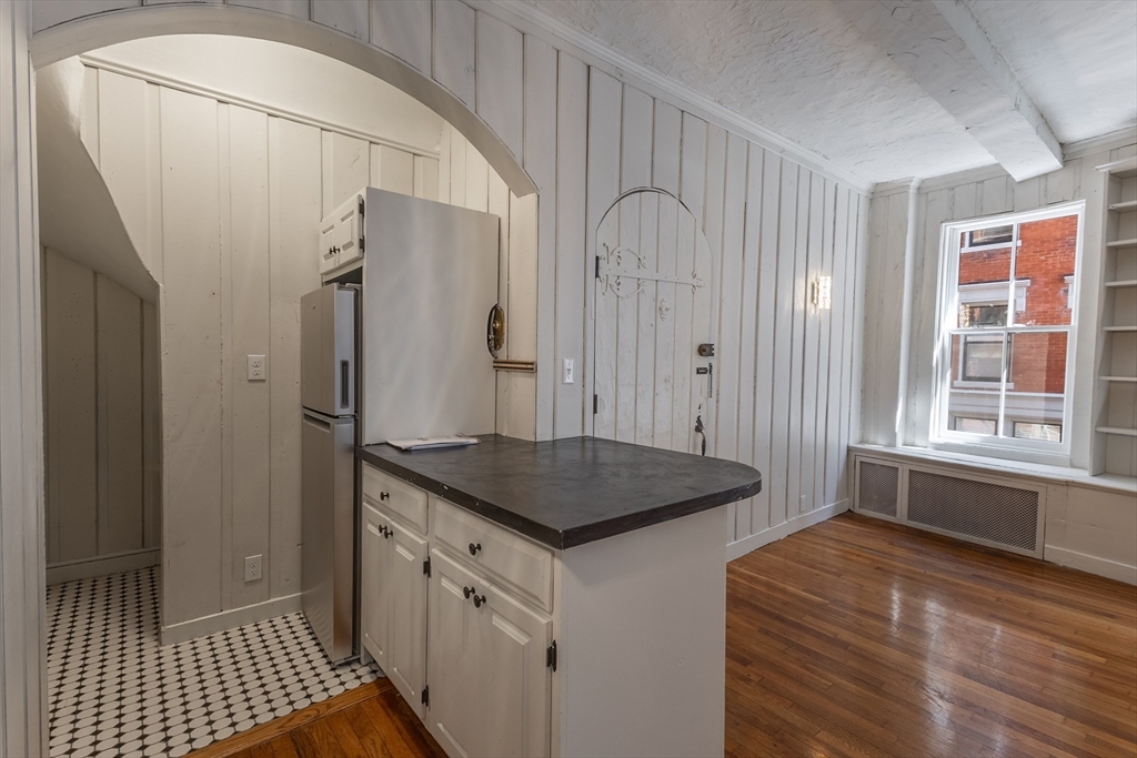 101 Myrtle St. - Beacon Hill