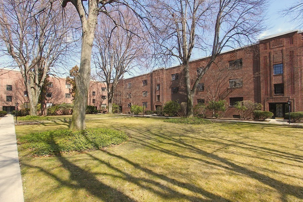 104 Sewall Ave. - Longwood