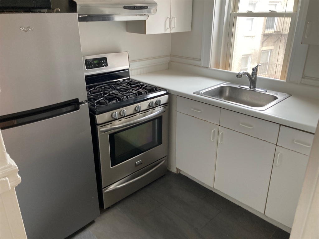 125 Park Dr. - Fenway
