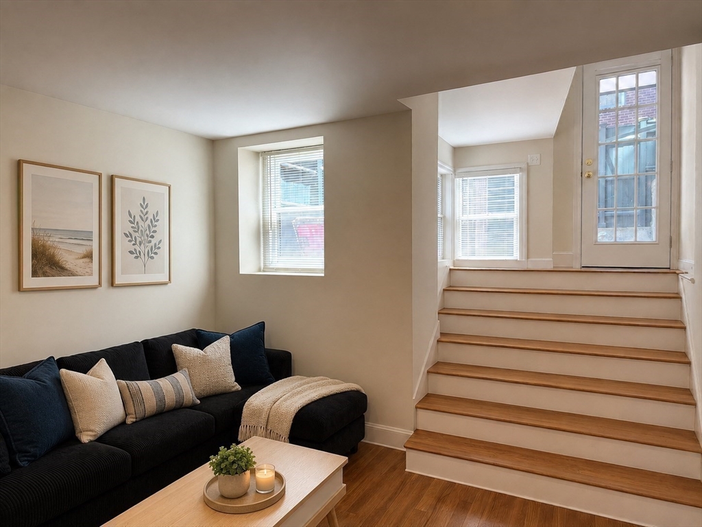 28 Phillips St. - Beacon Hill