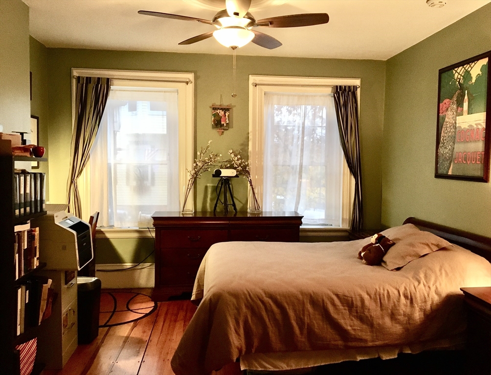 29 Essex - Charlestown