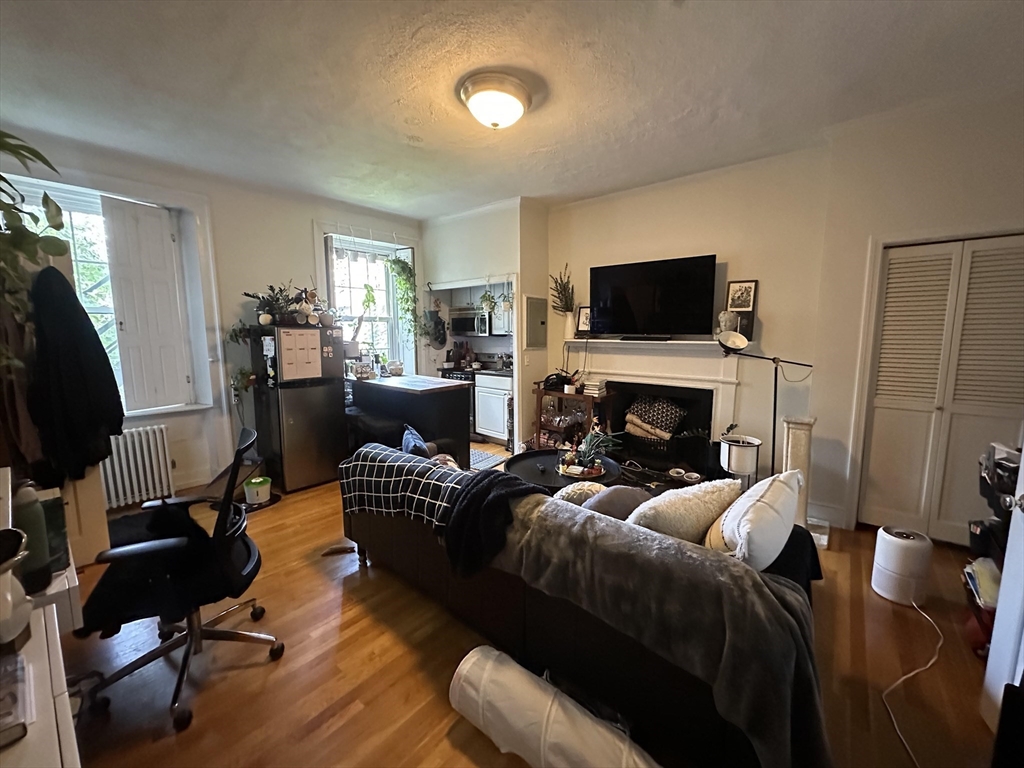 61 Hancock St. - Beacon Hill