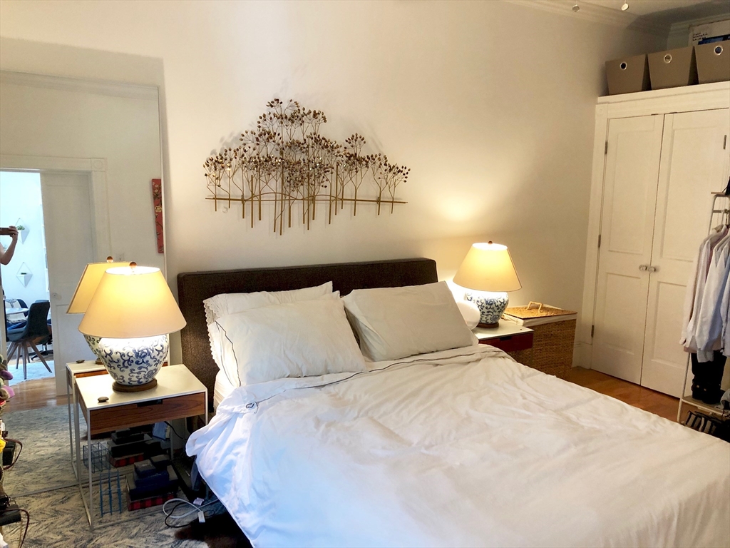 247 Newbury St. - Back Bay