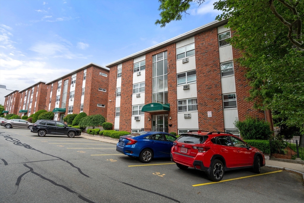 14 Commonwealth Ct. - Brighton