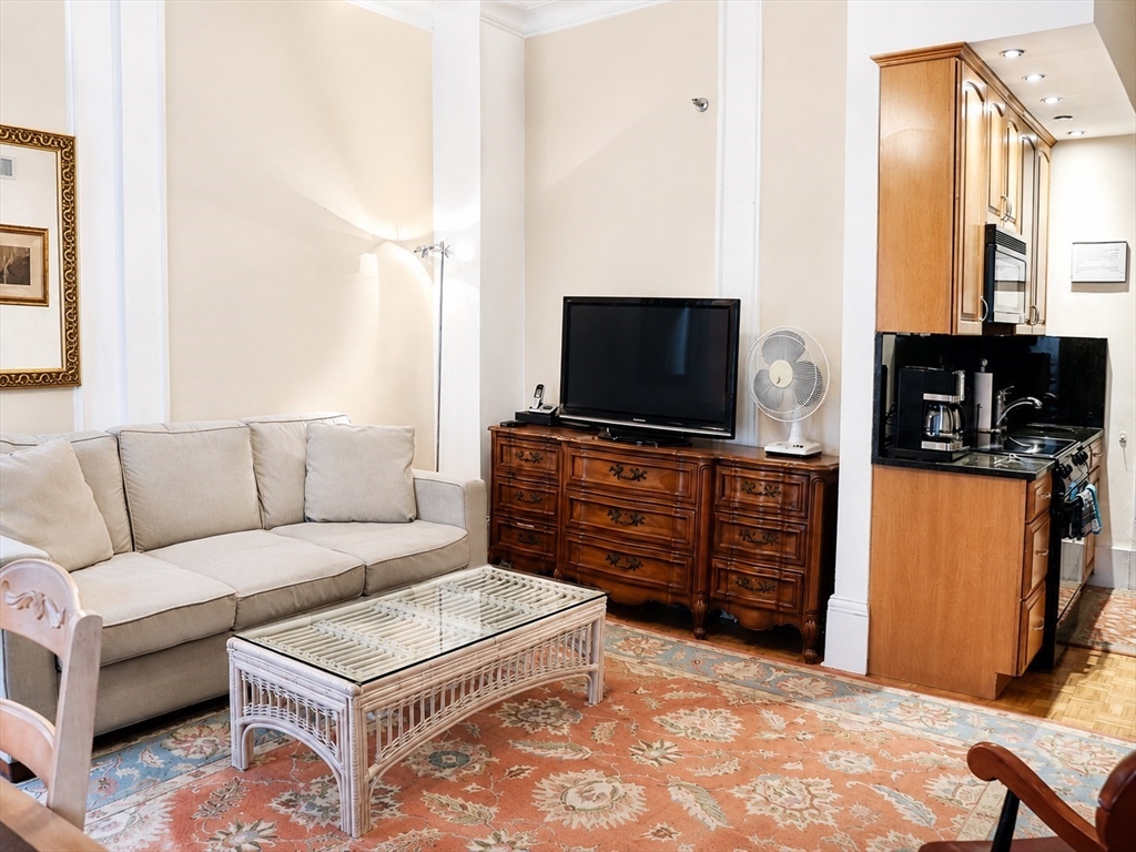 21 Beacon St. - Beacon Hill