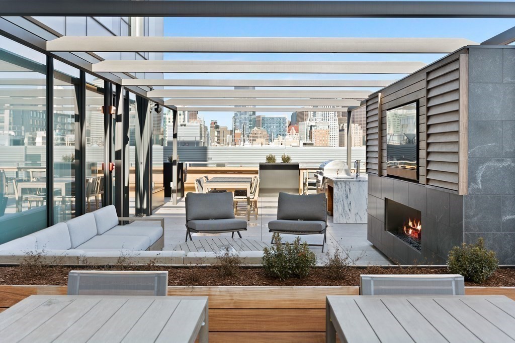 380 Harrison Ave. - South End