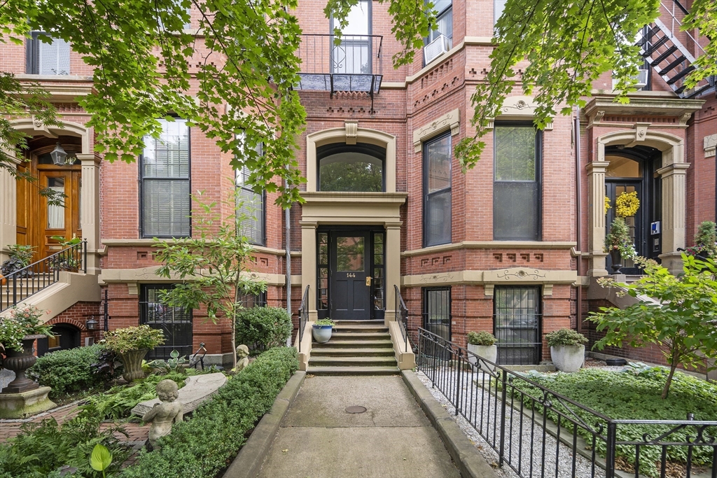 144 Marlborough - Back Bay