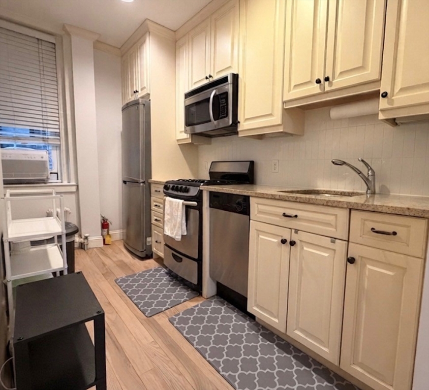 11 Irving St. - Beacon Hill
