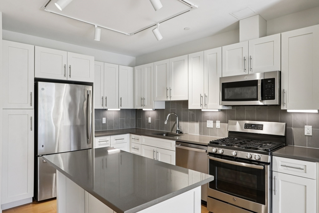 77 New - West Cambridge