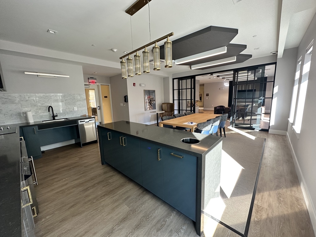 250 Centre - Jamaica Plain