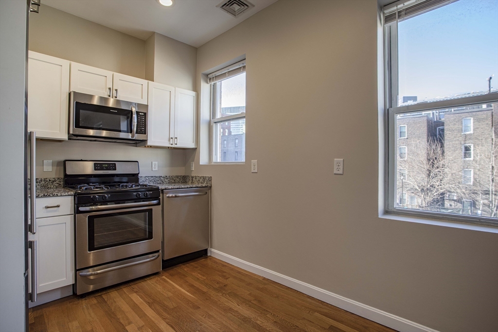 28 Cooper St. - North End