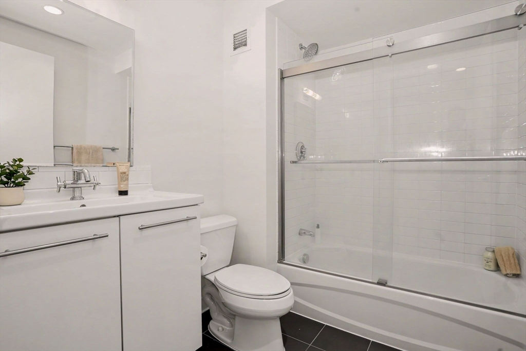 1 Earhart St. - East Cambridge