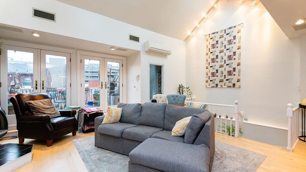 7 Fayette St. - Bay Village