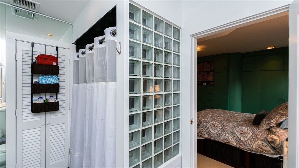 7 Fayette St. - Bay Village