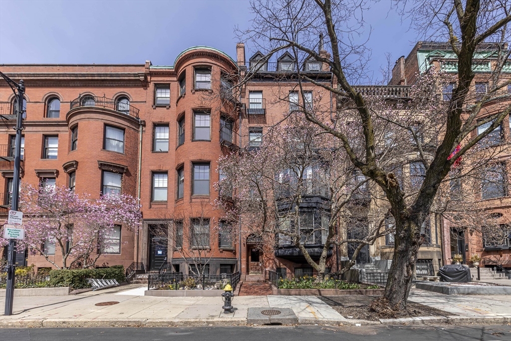 462 Beacon St. - Back Bay