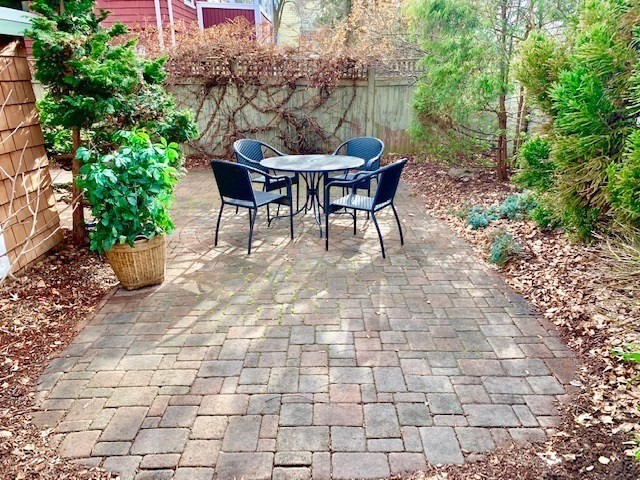 15 Cedar St. - North Cambridge