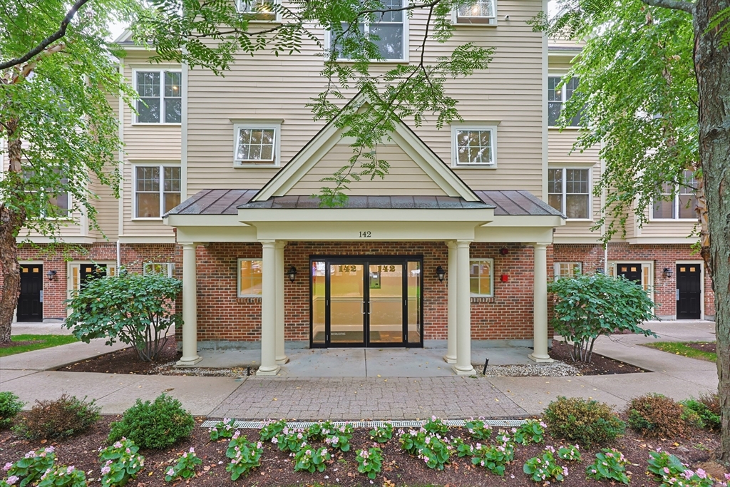 142 Bigelow St. - Brighton