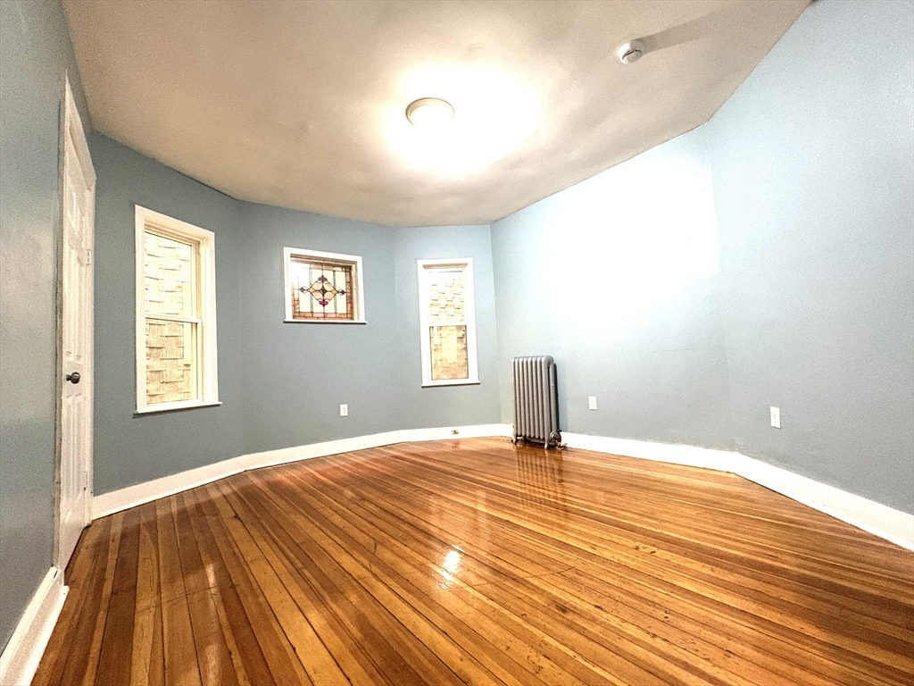 15 Harold Park - Roxbury