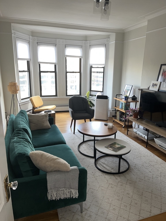 19 Cortes St. - Bay Village