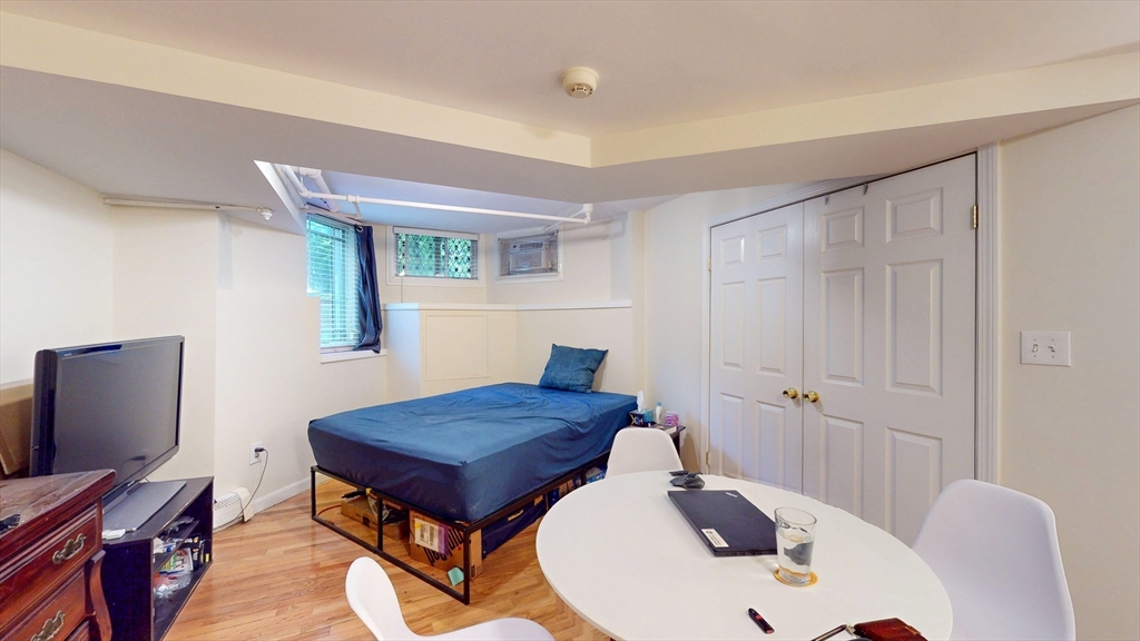 170 Marlborough - Back Bay
