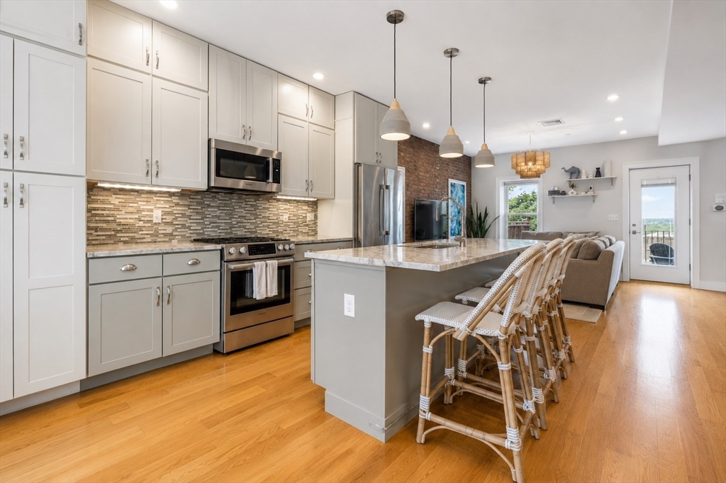 40 Thomas Park - South Boston