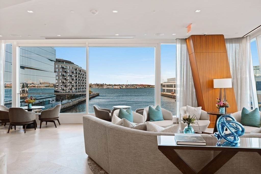 150 Seaport Blvd. - Seaport District