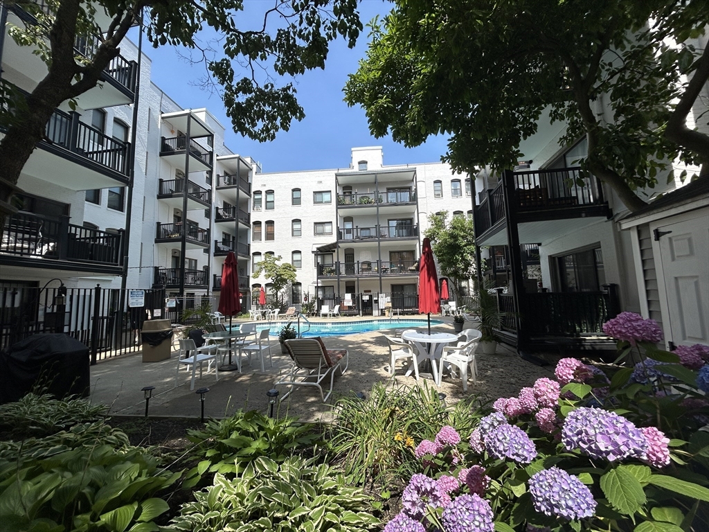 4 Commonwealth Ct. - Brighton