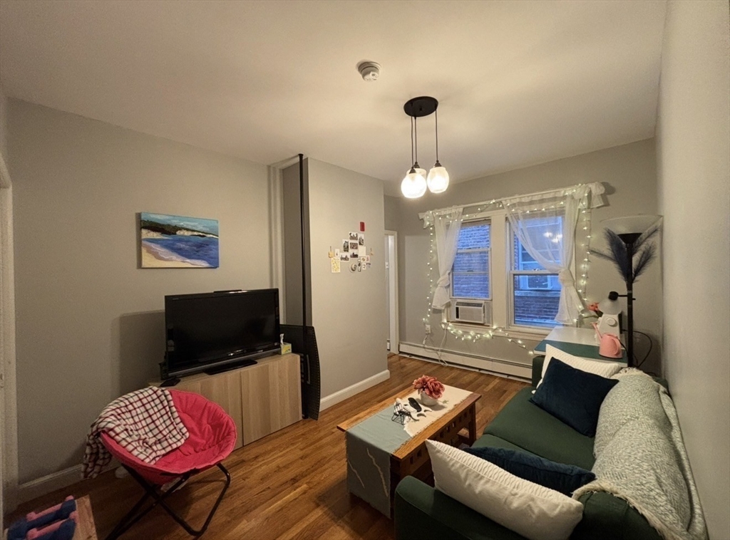 5-7 Marcella St. - Wellington-Harrington