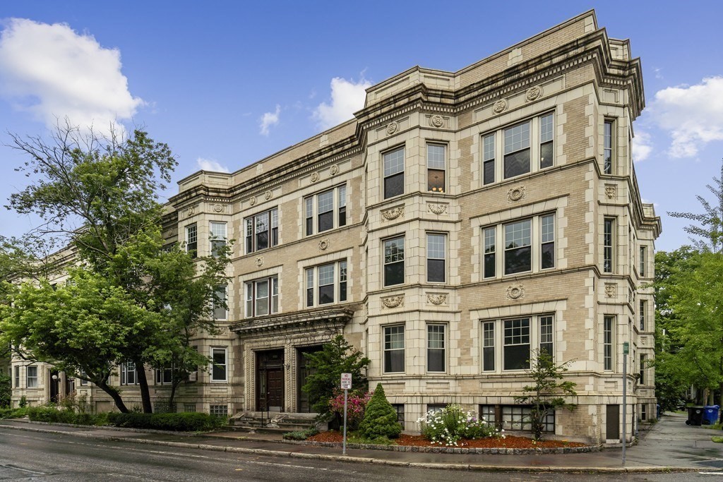 481 Boylston St. - Brookline Village