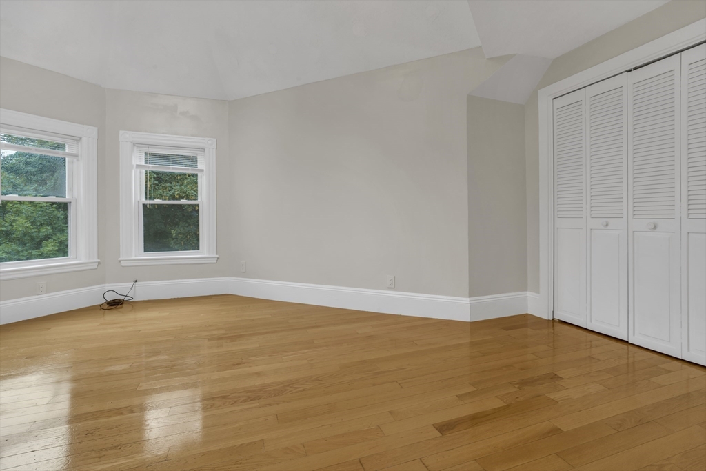 14 S - Jamaica Plain