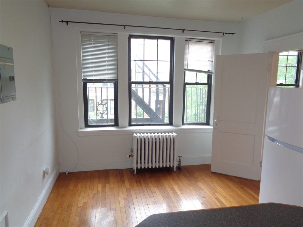 66 Queensberry St. - Fenway