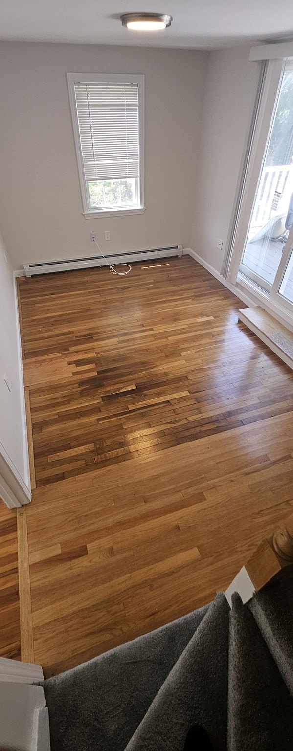22 Juniper - Roxbury