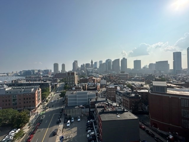 300 Commercial - Waterfront