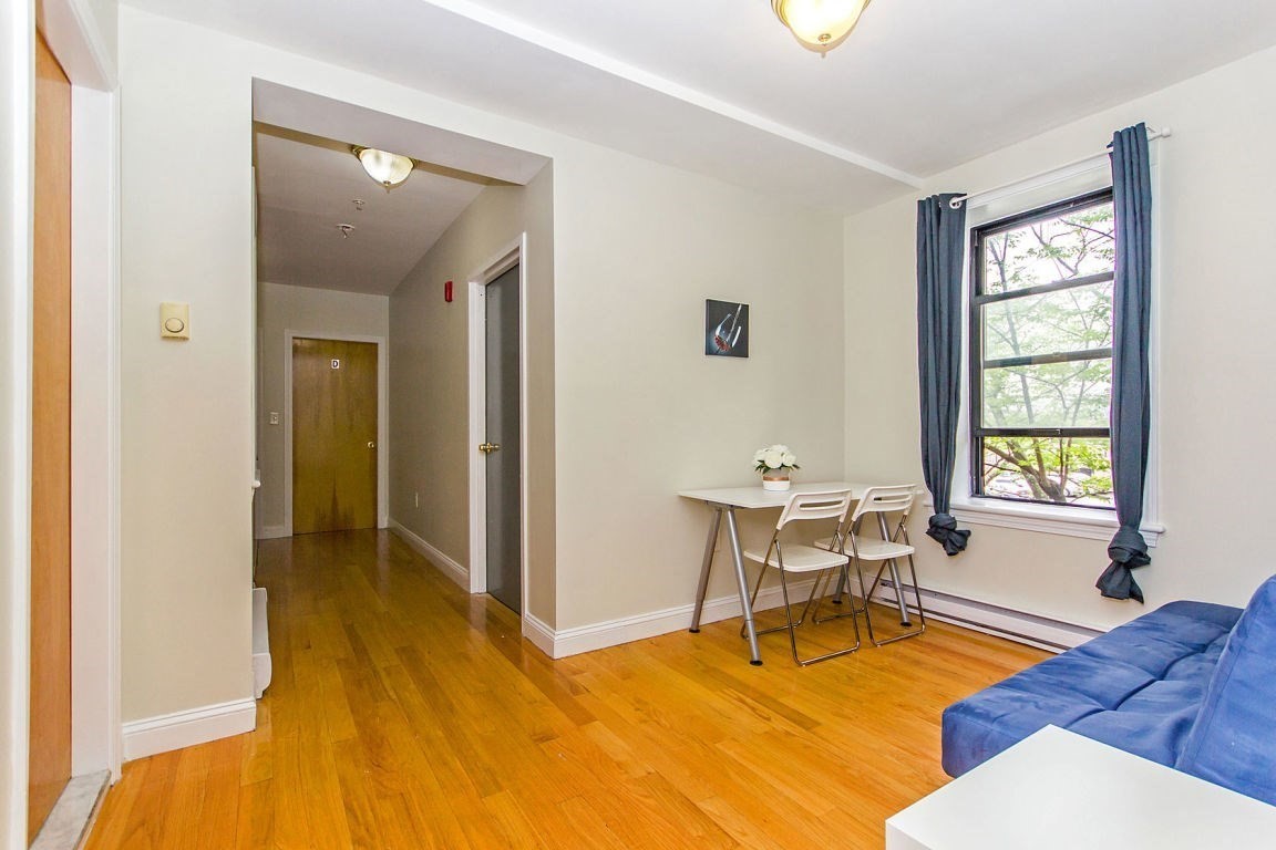 106 Tyler St. - Chinatown