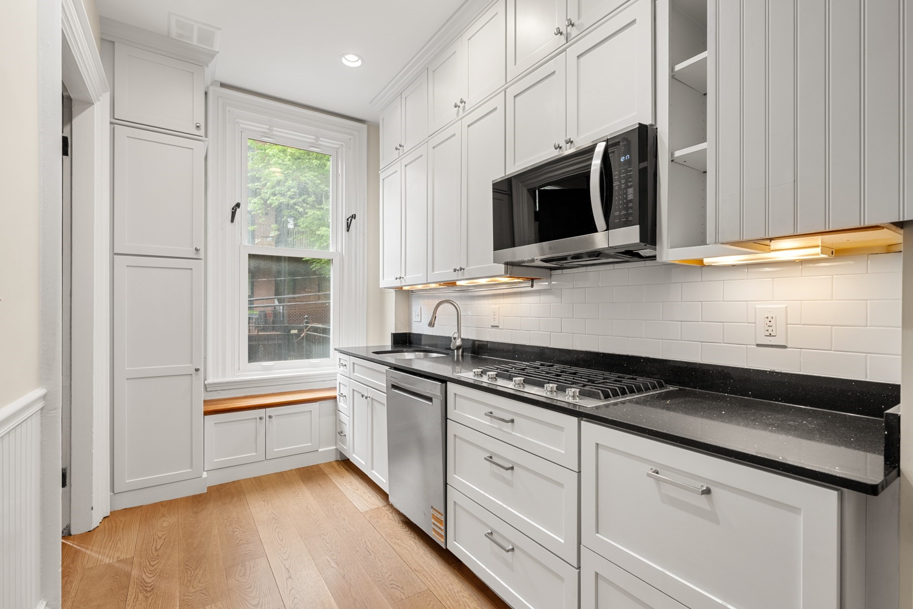 21 East Concord - South End