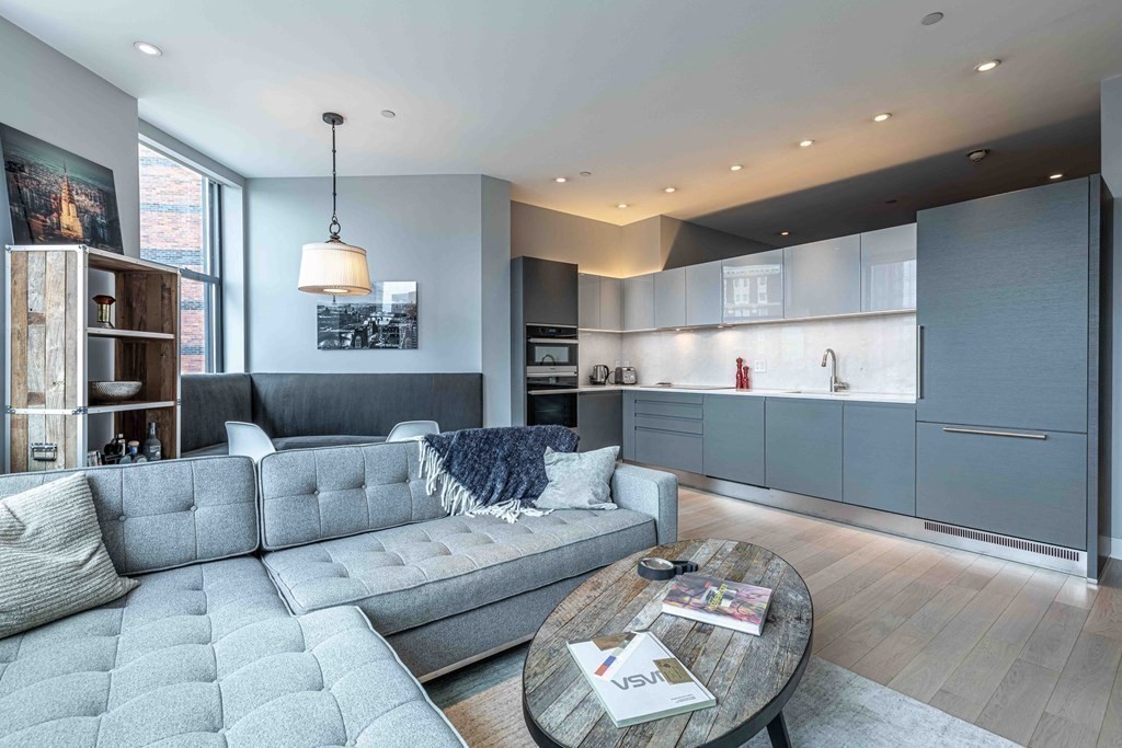 285 Columbus Ave. - Back Bay