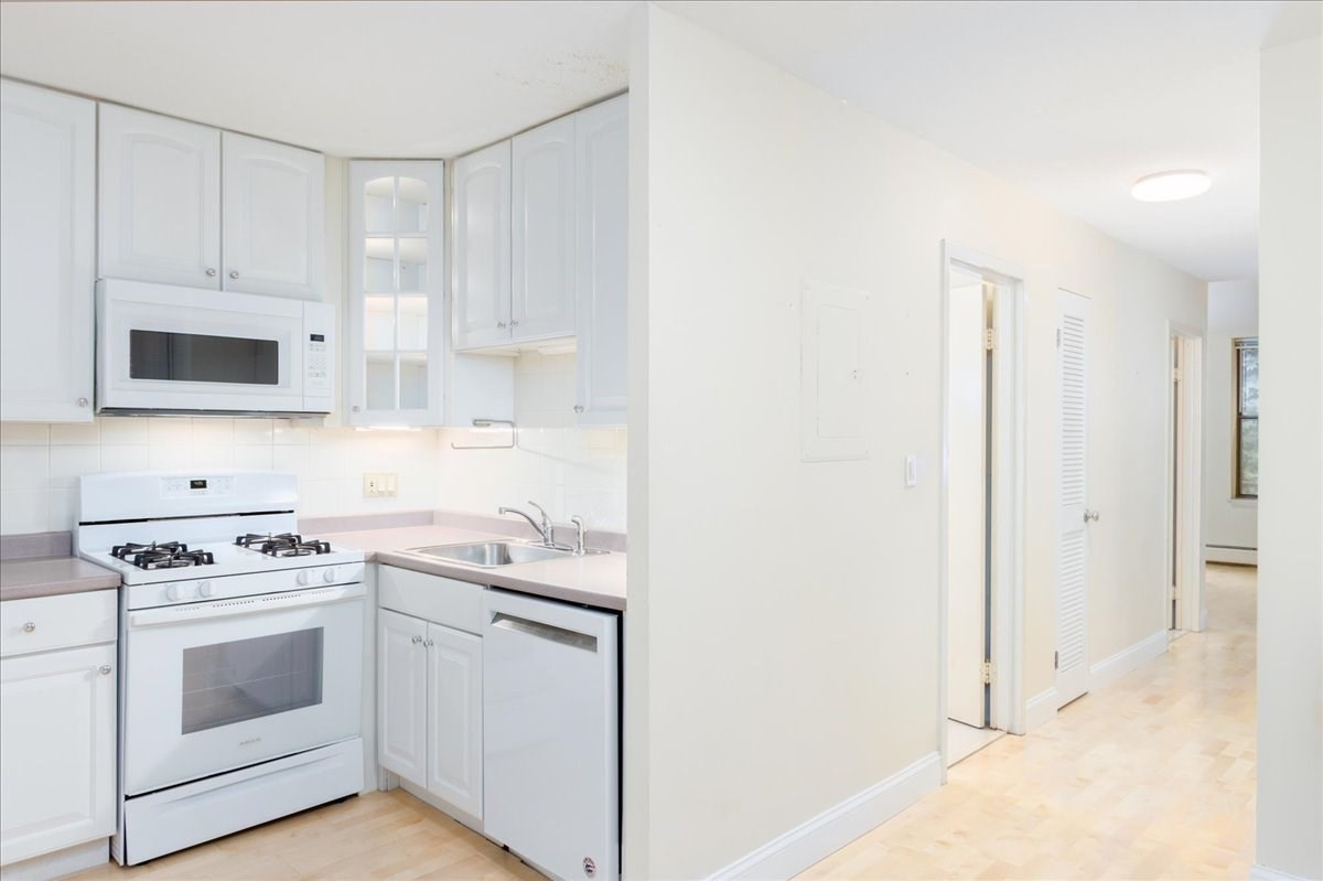 14 Hancock St. - Beacon Hill